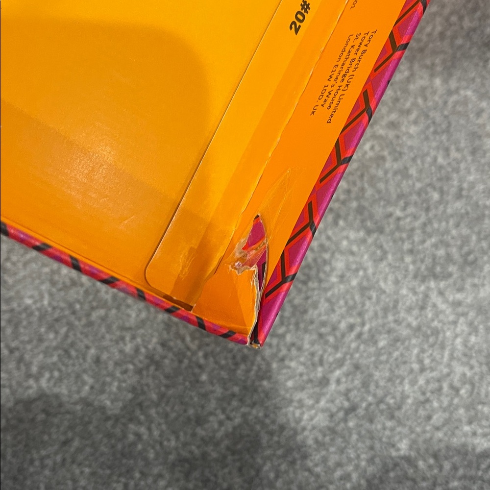 Tory Burch Cream and Black Sneakers(box is  little broken ) - Picture 15 of 16